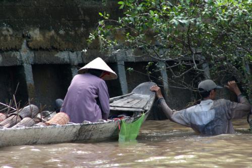 hand fishing