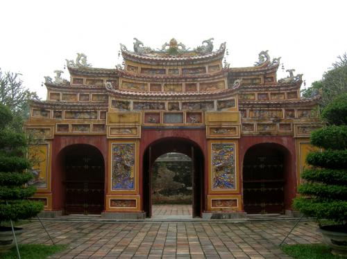 the Mieu entrance