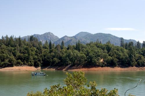 Shasta lake