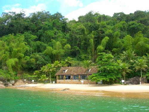 idyllic