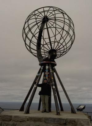 hel-nordkapp-globe