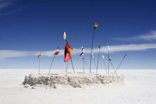 old salt hotel flags