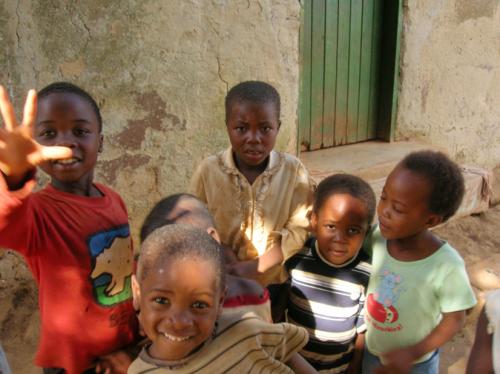 these kids are cute!!