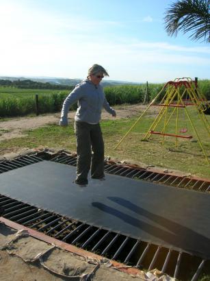 Hel on trampoline!!