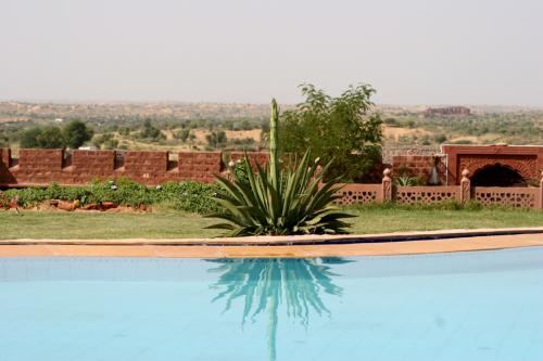 Desert-pool